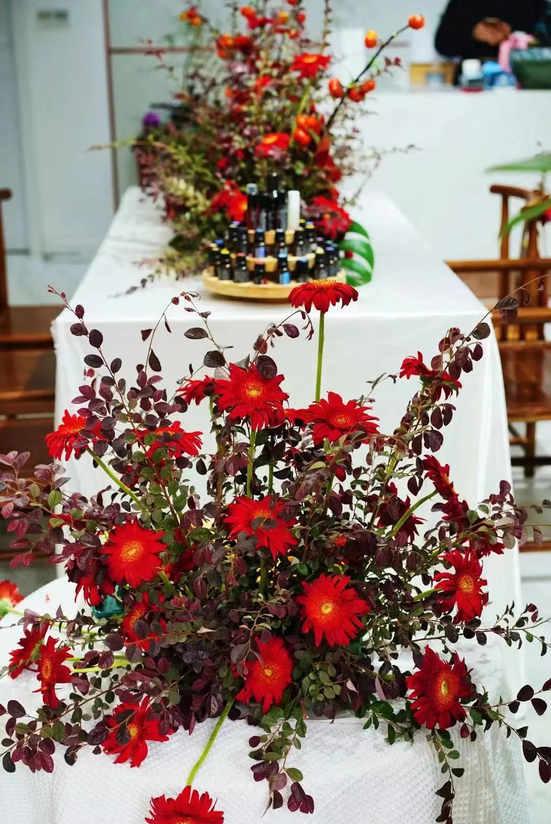 博思花藝婚慶教育，婚慶培訓(xùn)，花藝培訓(xùn)，插花培訓(xùn)，花藝師培訓(xùn)，主持人培訓(xùn)，商務(wù)主持人培訓(xùn)，花店運營培訓(xùn)，花店全系統(tǒng)營銷，小白開花店，小白學(xué)主持，金璽棠婚慶酒店，金璽棠總部，鄭州金麻雀教育科技有限公司