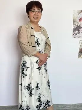 博思花藝婚慶教育，婚慶培訓(xùn)，花藝培訓(xùn)，插花培訓(xùn)，花藝師培訓(xùn)，主持人培訓(xùn)，商務(wù)主持人培訓(xùn)，花店運營培訓(xùn)，花店全系統(tǒng)營銷，小白開花店，小白學主持，金璽棠婚慶酒店，金璽棠總部，鄭州金麻雀教育科技有限公司