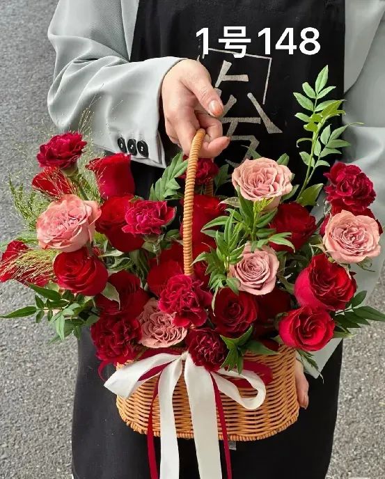 博思花藝婚慶教育，婚慶培訓(xùn)，花藝培訓(xùn)，插花培訓(xùn)，花藝師培訓(xùn)，主持人培訓(xùn)，商務(wù)主持人培訓(xùn)，花店運營培訓(xùn)，花店全系統(tǒng)營銷，小白開花店，小白學主持，金璽棠婚慶酒店，金璽棠總部，鄭州金麻雀教育科技有限公司